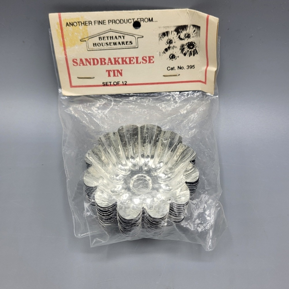 Bethany Housewares Sandbakkelse Tin Set of 12 Norwegian Cookie Molds Silver Tone
